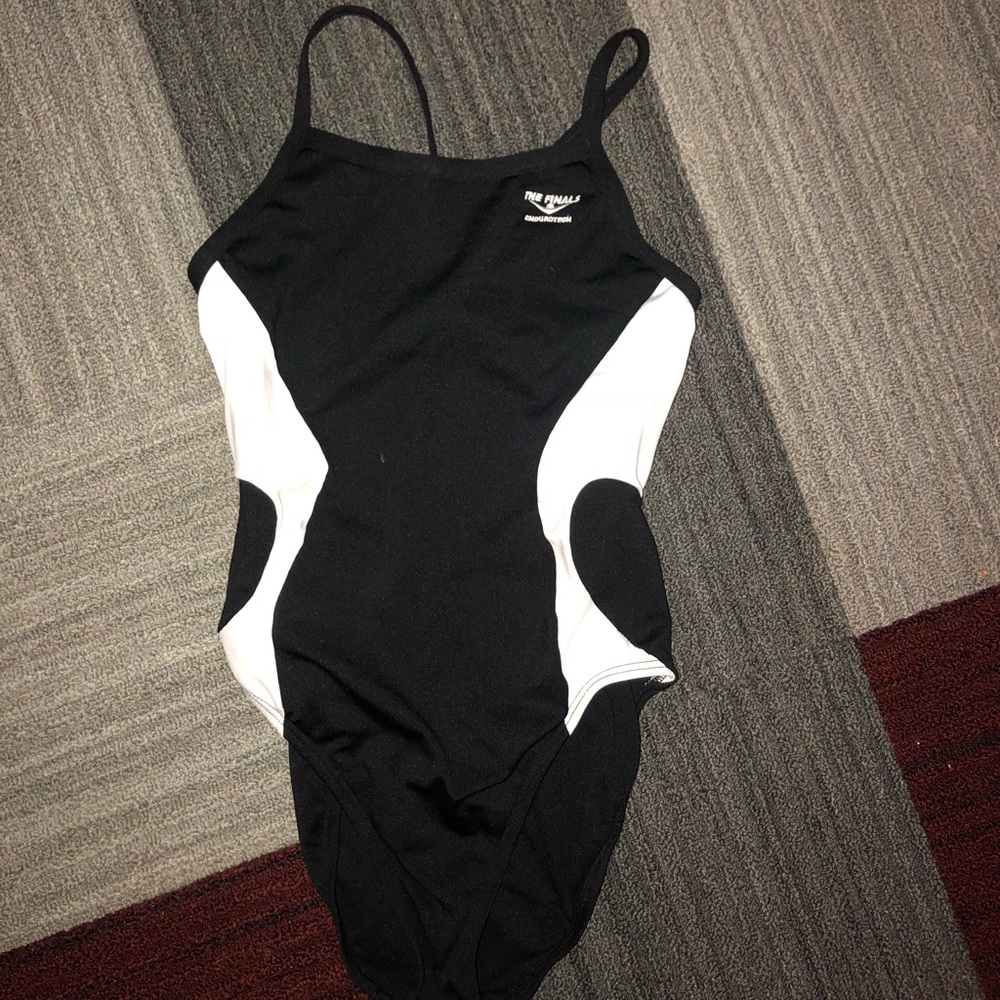 The finals slimming color block one piece swimsuit